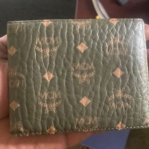 Mcm wallet